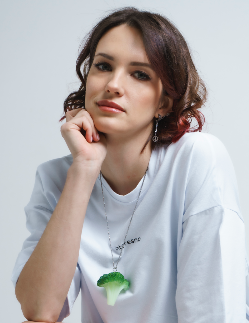 Александра Знатнова